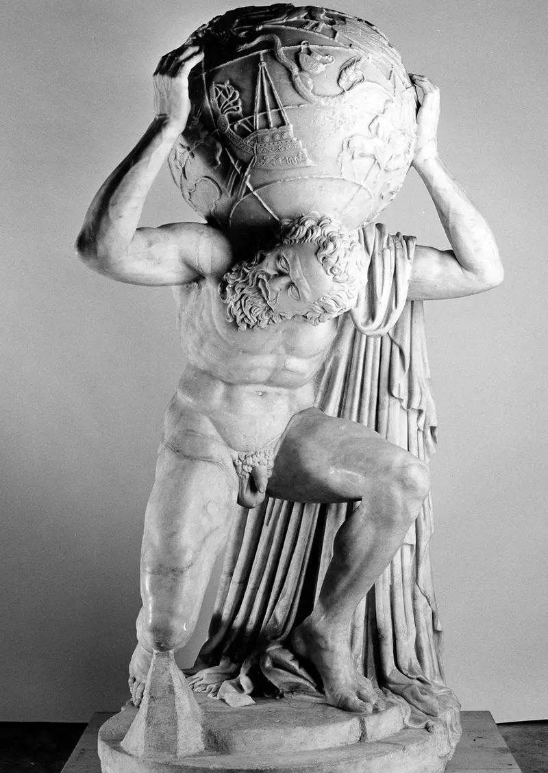 Az éggömböt tartó Farnese Atlasz a Nápolyi  Nemzeti Régészeti Múzeum gyűjteményében. Forrás:  museoarcheologiconapoli.it